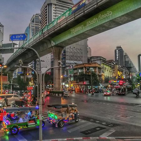 Nysa Hotel Bangkok Sukhumvit 11 外观 照片 The station in 2019