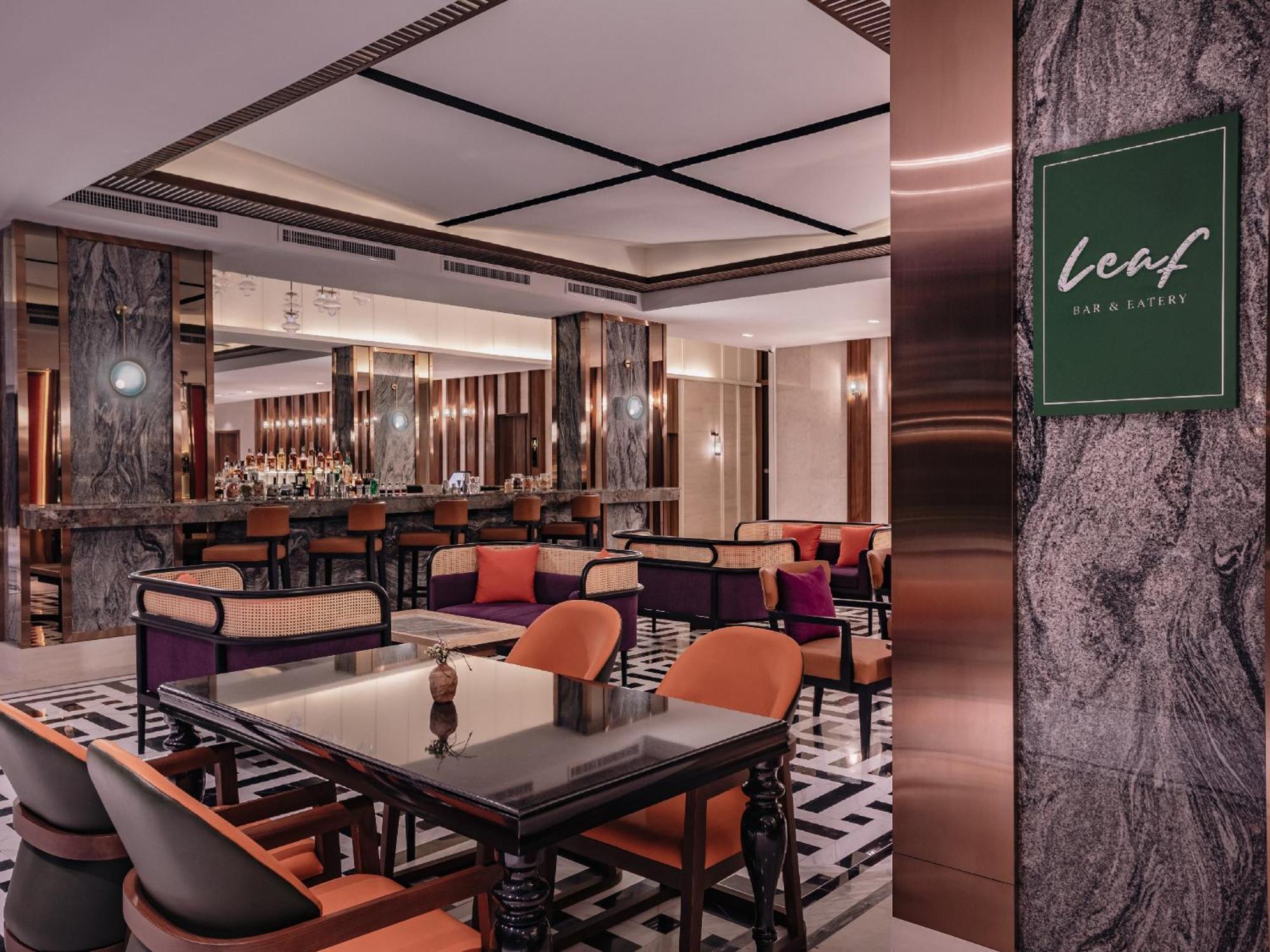 Nysa Hotel Bangkok Sukhumvit 11 外观 照片 Verf Bar & Lounge